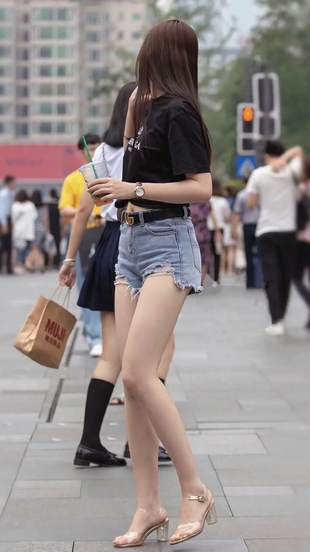 摩纳哥奇迹夜,维尼修斯里程碑之战,逆转乌拉圭书写传奇